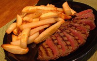 /album/fotogalerij-vlees/a800px-steak-and-fries-jpeg1/